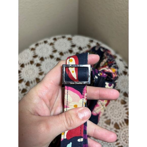 Vera Bradley quilted handbag with adjustable strap in excellent condition - Picture 6 of 9